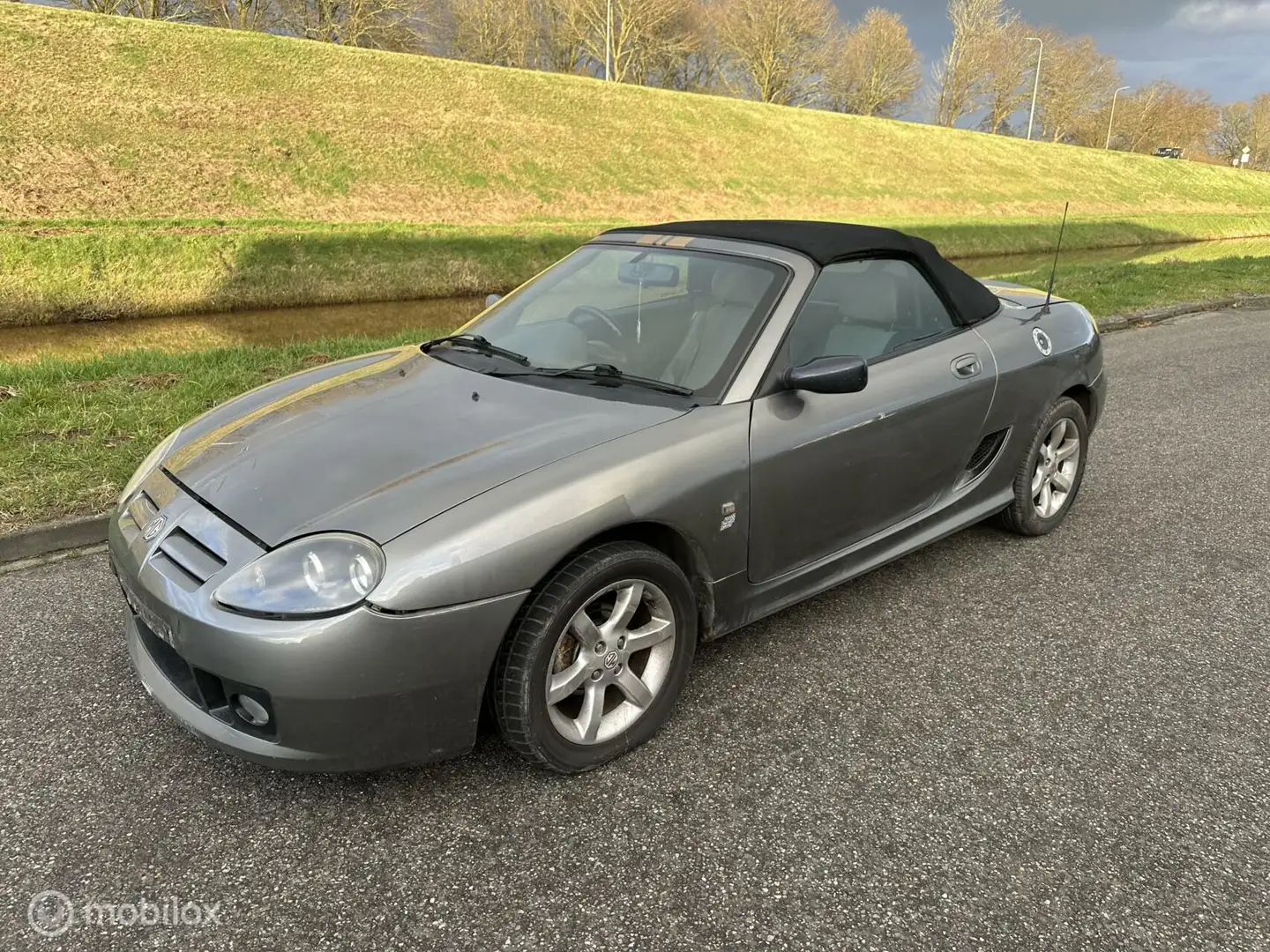 MG TF 1.8 TF 135 handel export Gris - 1