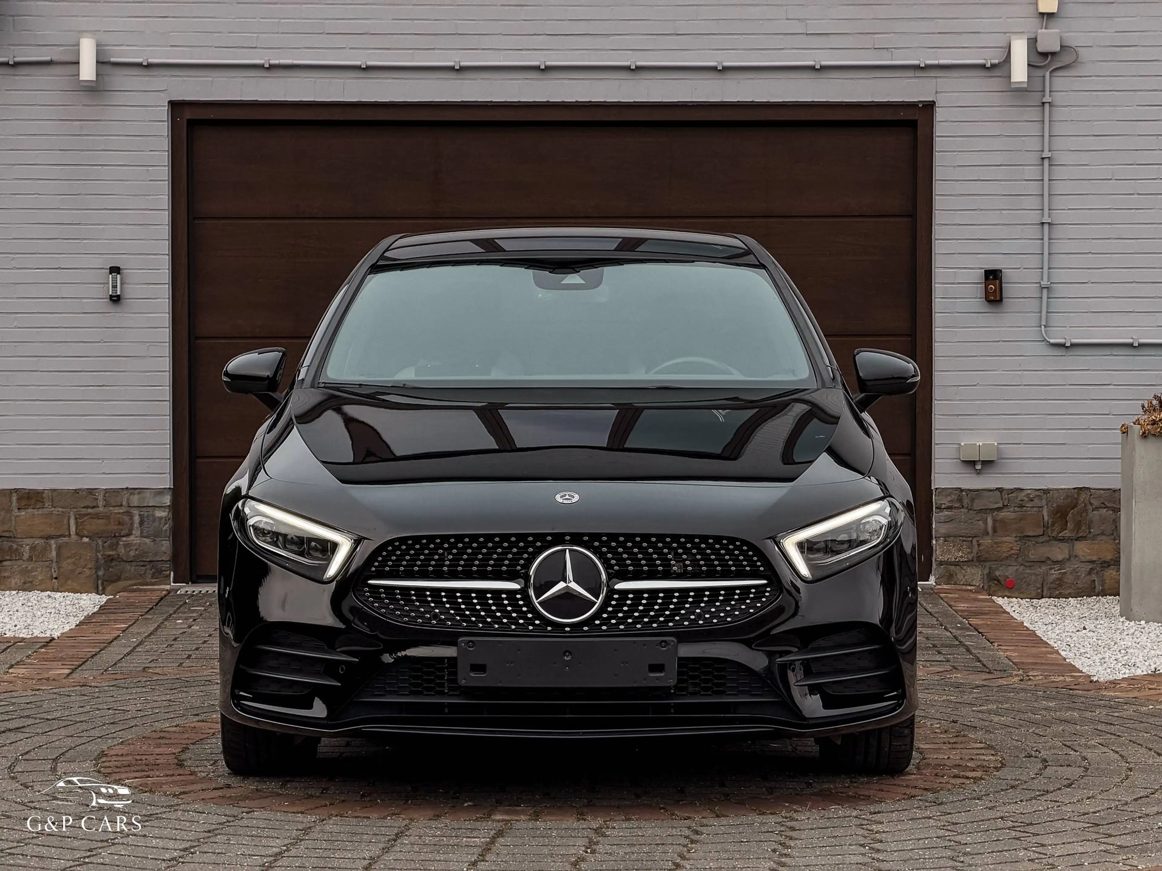 Mercedes-Benz A 250 e AMG Line | Night | 19 inch | Navi | Camera — photo 11