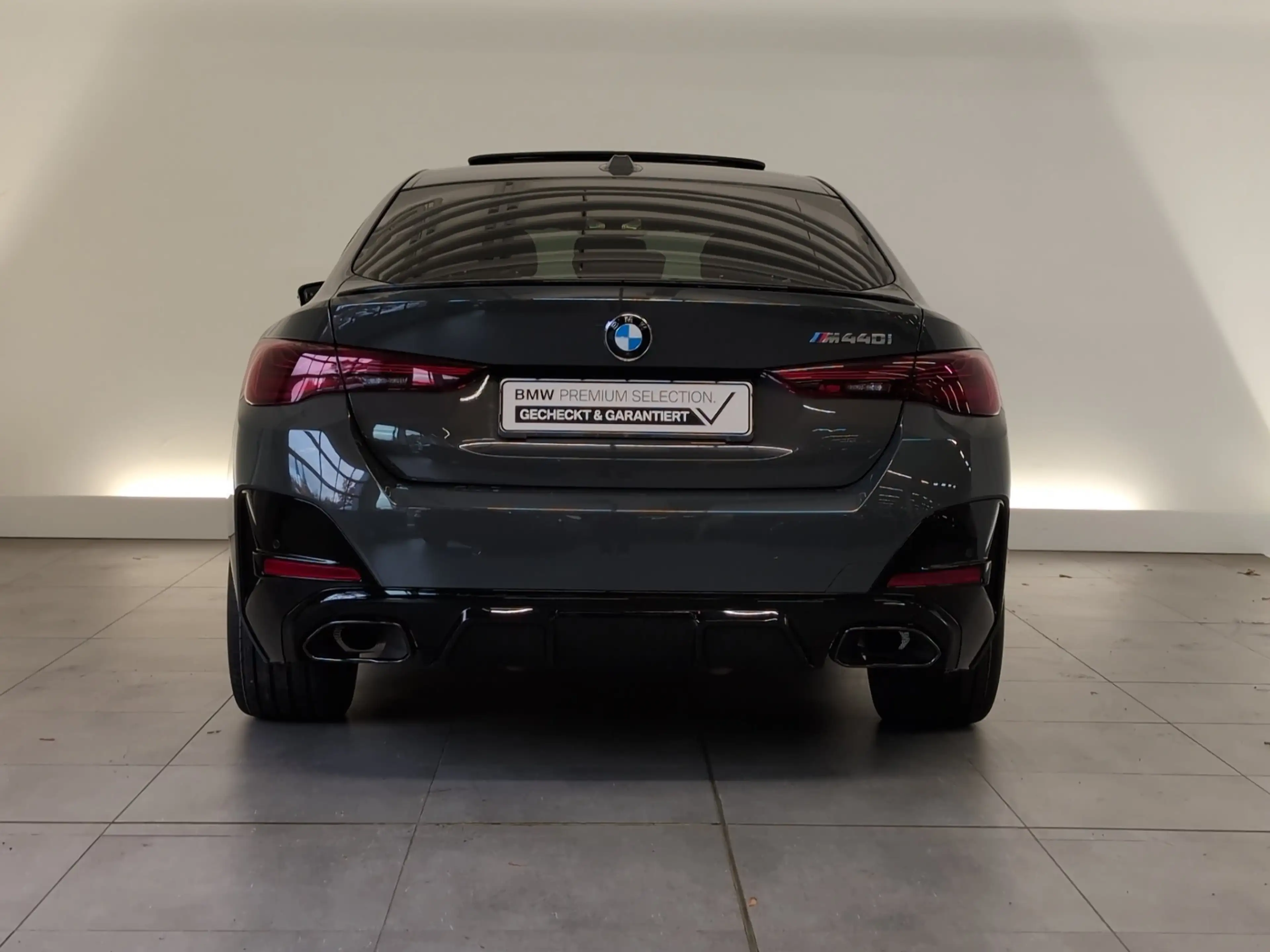 BMW M4 i xDrive Gran Coupé — photo 10