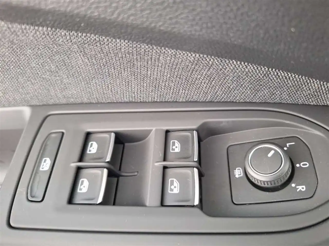 Volkswagen Golf Life 1.0 TSI, миниатюра 16