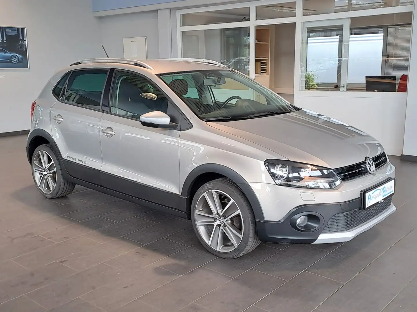 Volkswagen Polo Cross 1.4 DSG*Sitzheizung*PDC*Tempomat* Beżowy - 2