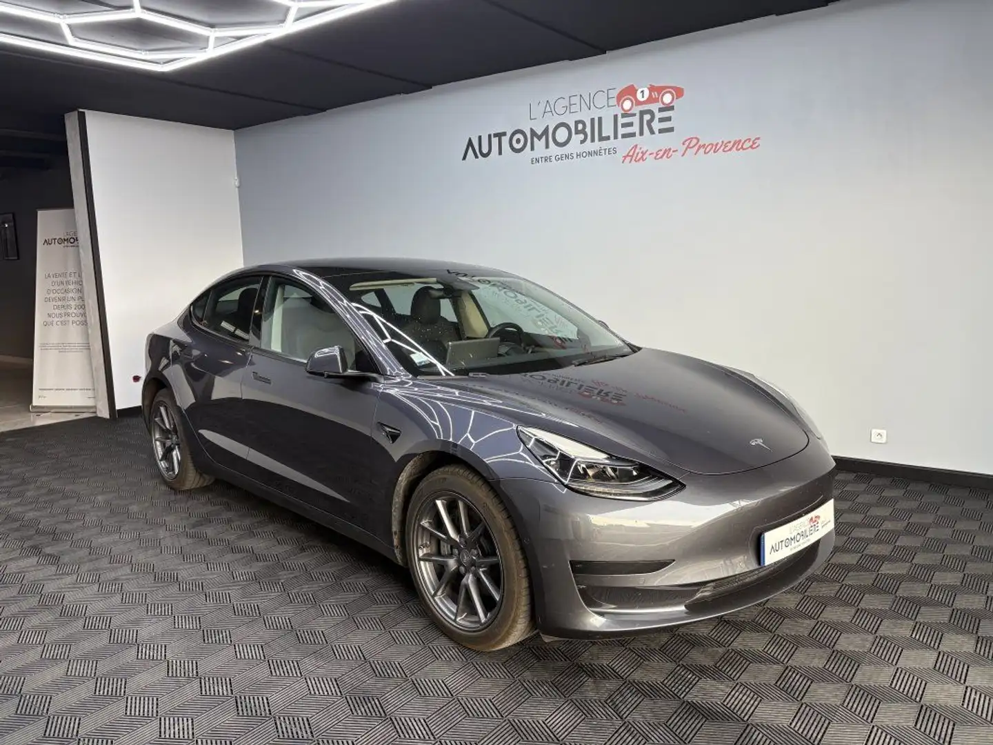 Tesla Model 3 275 CV Gris - 1
