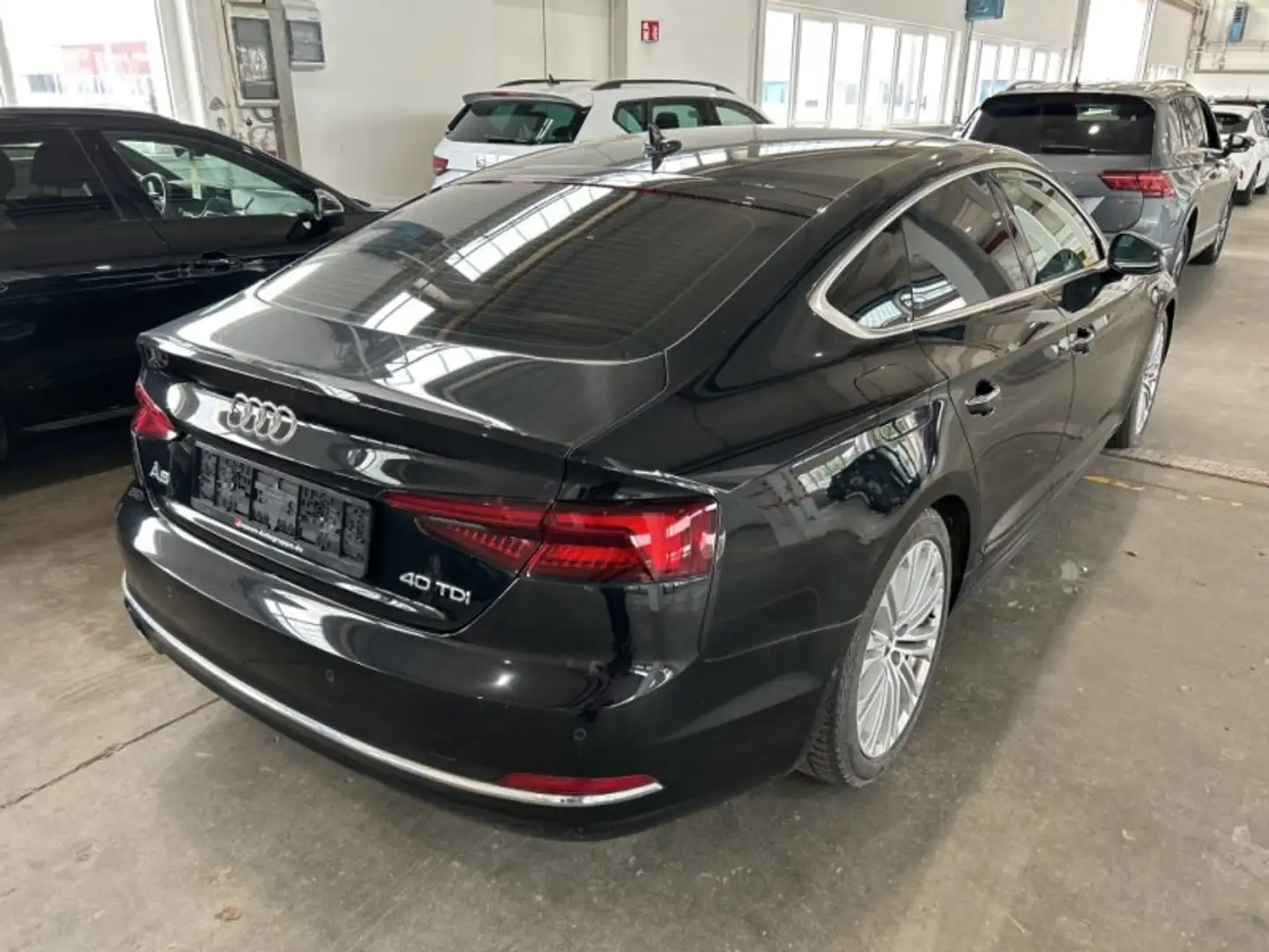 Audi A5 Sportback 40 TDI design Leder Navi LED Headup  Kam Schwarz - 2