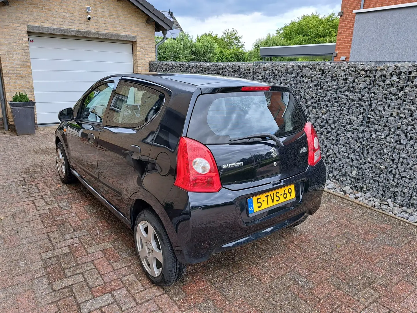 Suzuki Alto 1.0 Base Zwart - 2