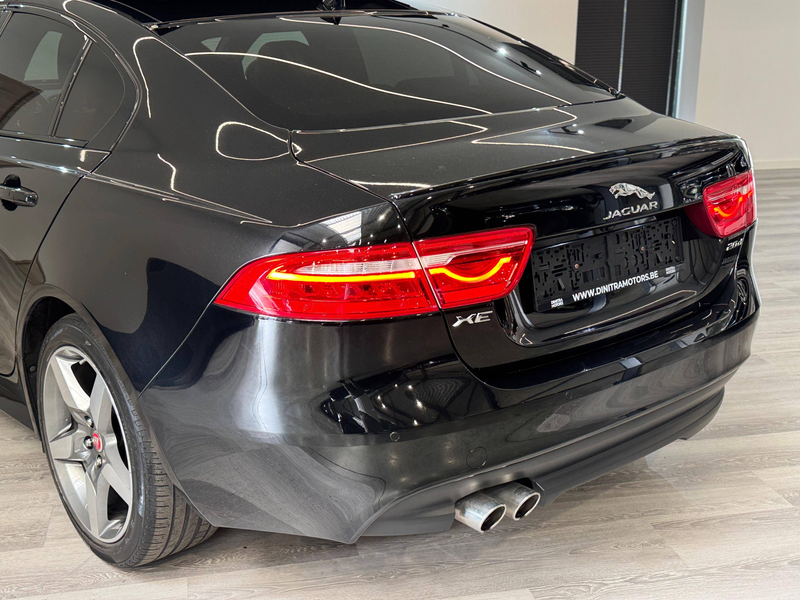 Jaguar XE 2.0D R-Sport - Pano/Navi/Cruise/Zetelvw/Keyless — photo 8
