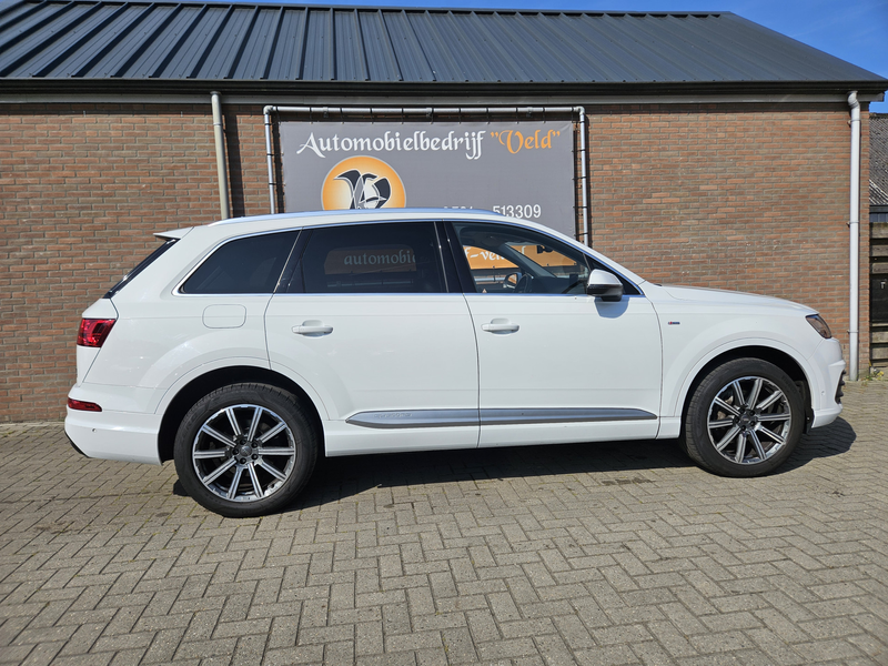 Audi Q7 3.0 TDI quattro Pro Line + — photo 33