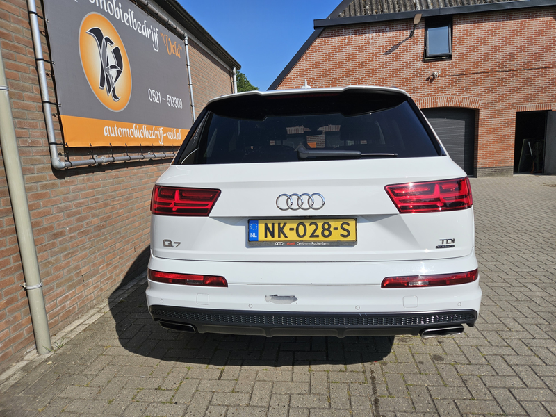 Audi Q7 3.0 TDI quattro Pro Line + — photo 29