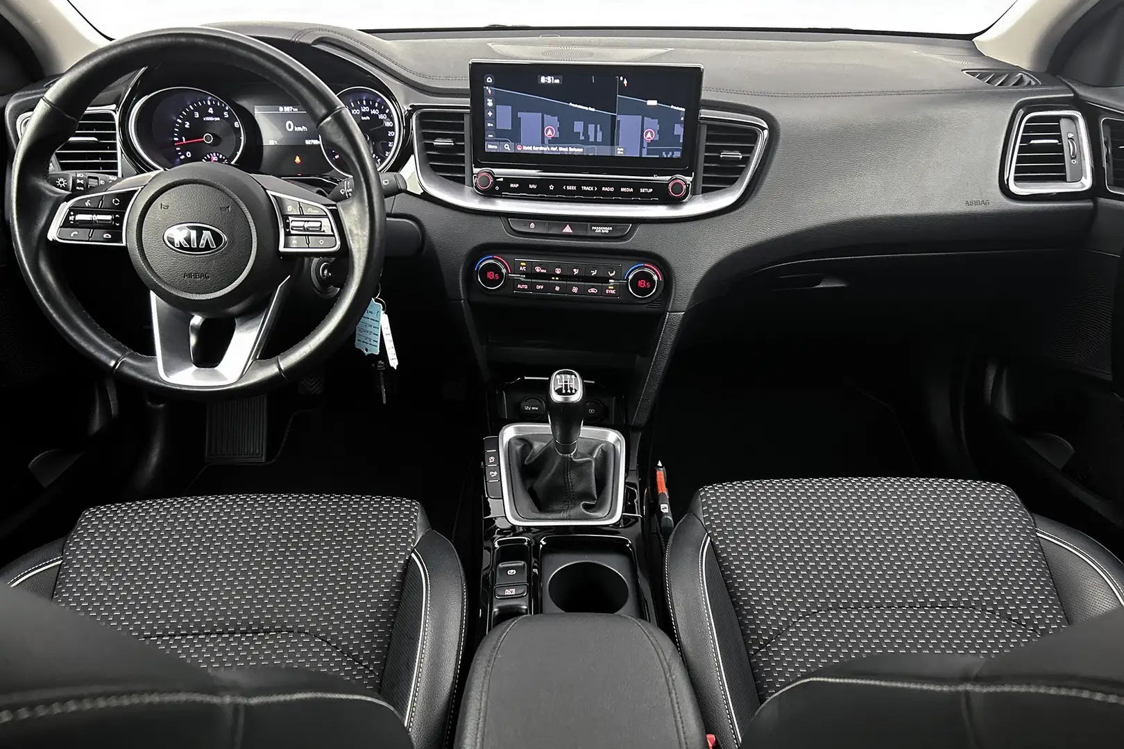 Kia XCeed 1.4 T-GDi DynamicLine | Half leder | LED | Apple c Wit - 2