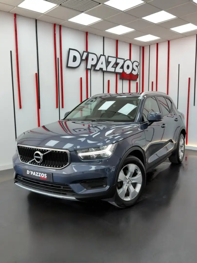 Volvo XC40 T3 Momentum Pro Aut. Azul - 1