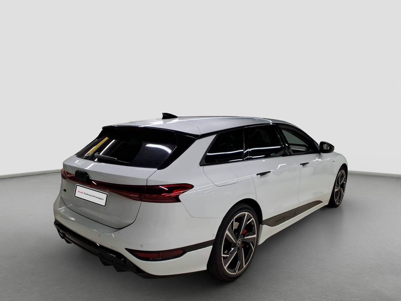 Audi A6 e-tron Avant S line perf 0.25% AHK HUD 360° Matrix — photo 3