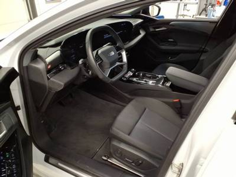 Audi A6 e-tron Avant S line perf 0.25% AHK HUD 360° Matrix — photo 5