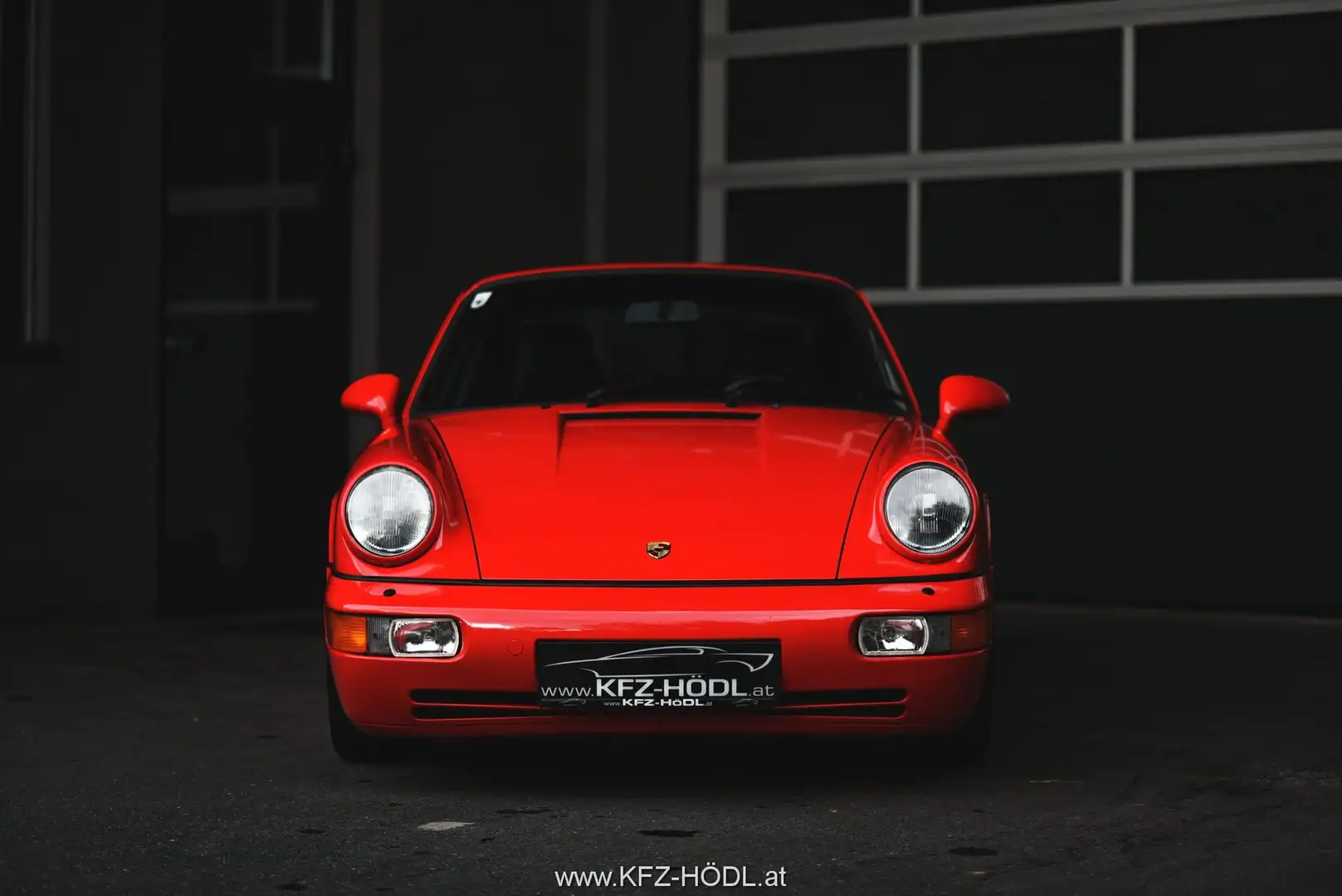 Porsche 964 Carrera 4 Coupe Kırmızı - 2
