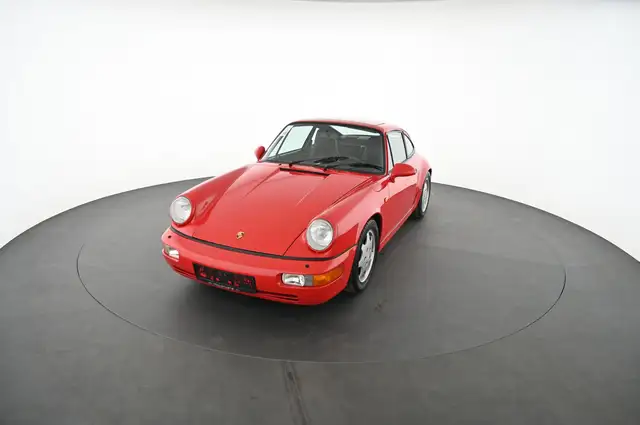 Porsche 911 view 11