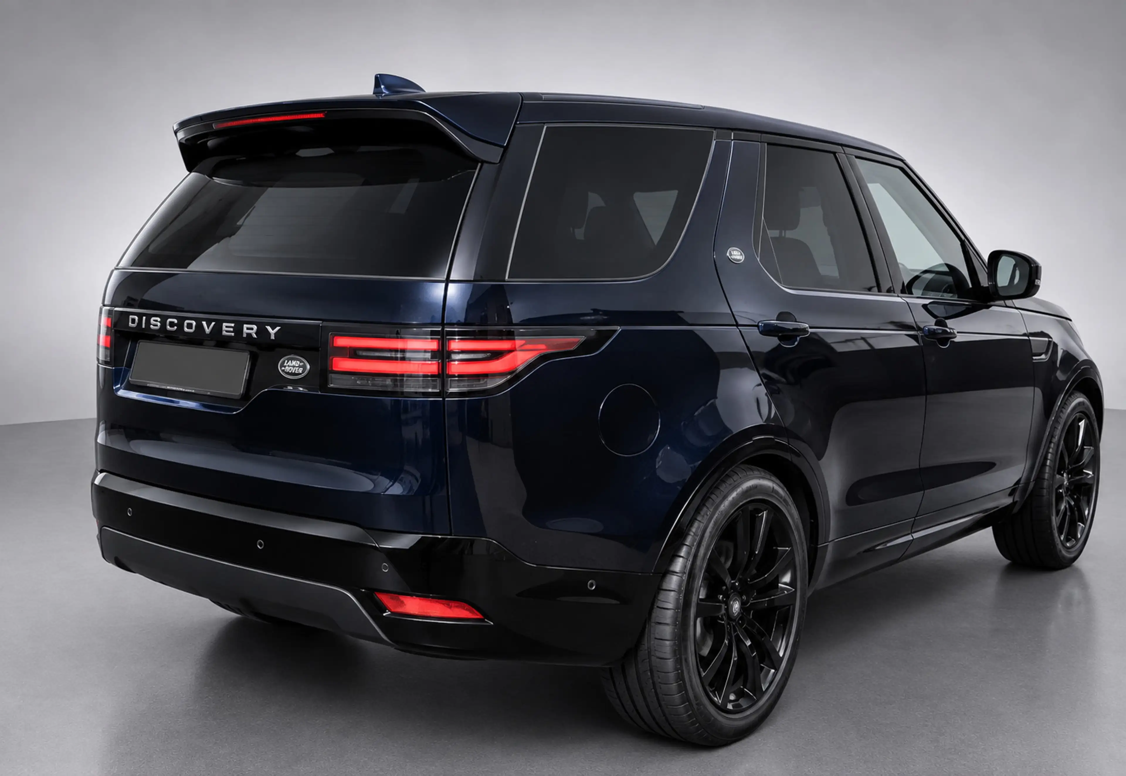 Land Rover Discovery 5*R-Dynamic SE D250 AWD* — photo 3