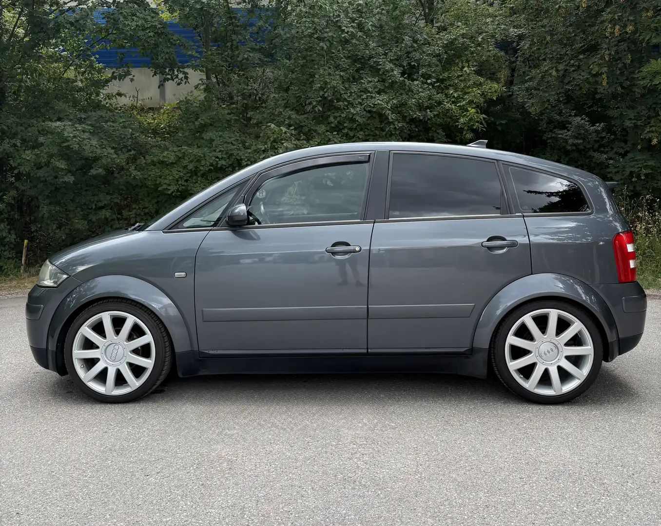 Audi A2 S-Line Grau - 2