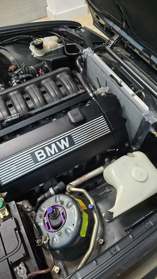 BMW 316 328i, foto 3