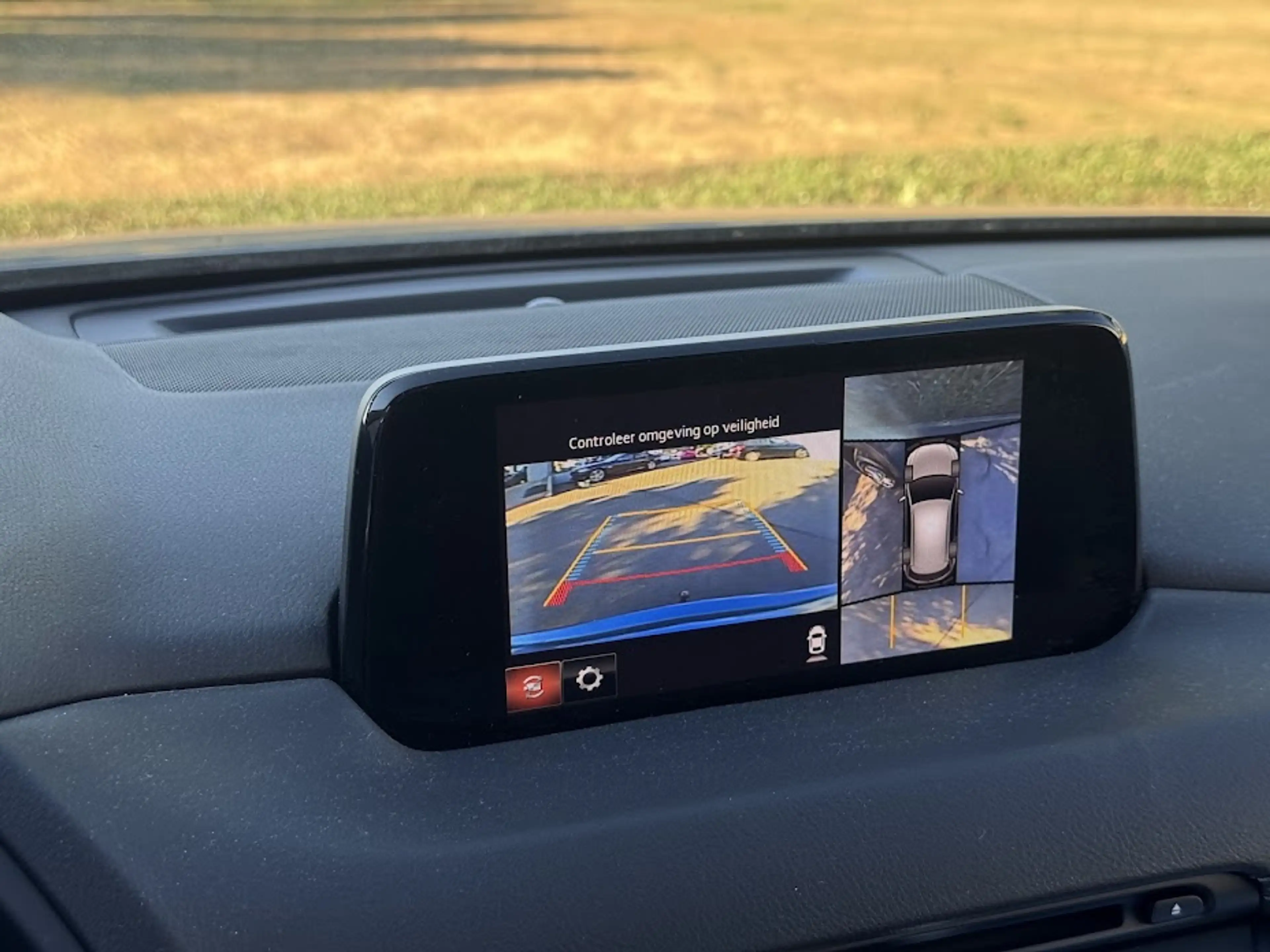 Mazda CX-5 2.0L 4X4 / PANO / BOSE AUDIO / 360 CAM / TREKHAAK / HUD / KEYL / VENT SEATS / ... — photo 27