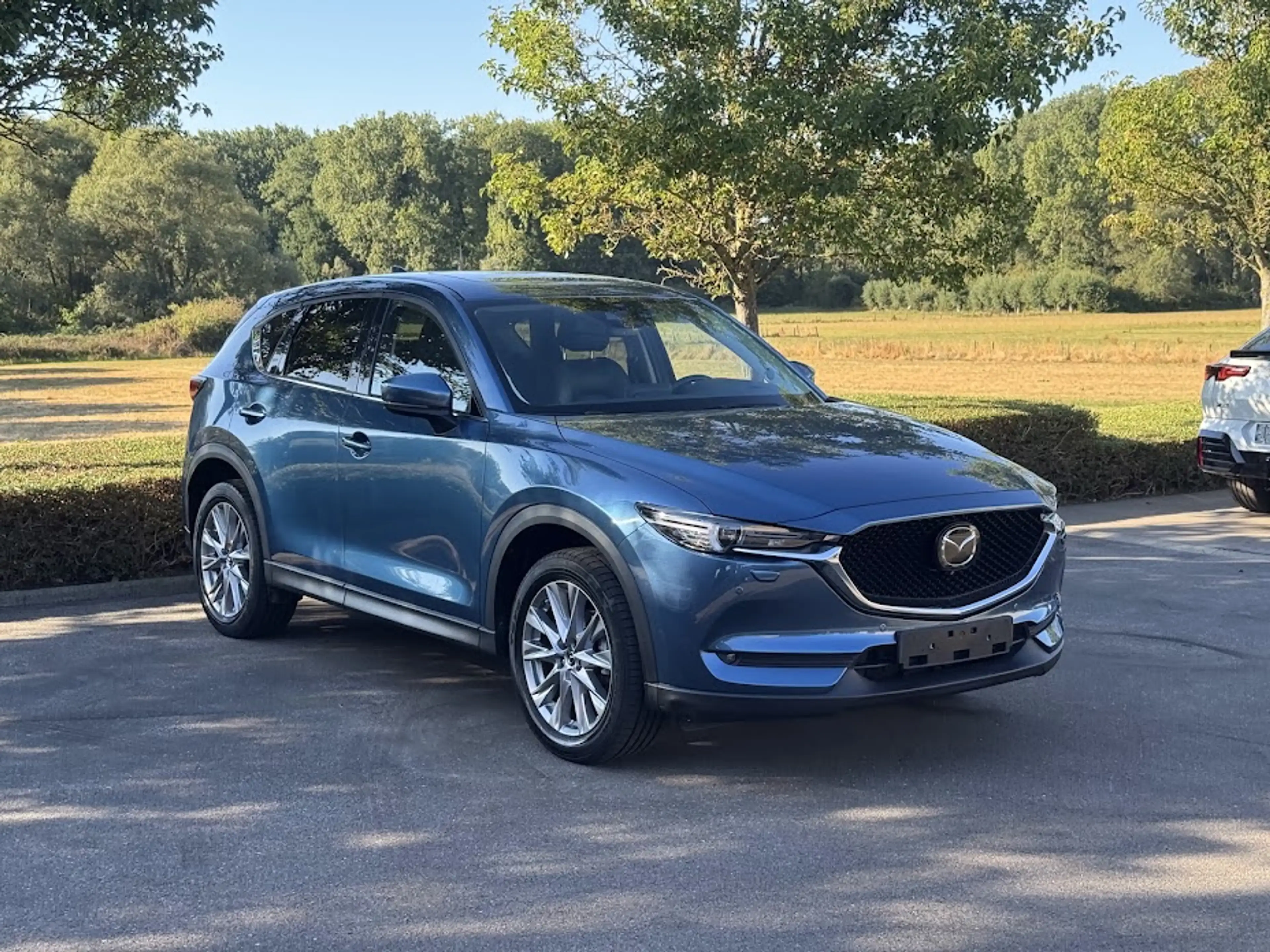 Mazda CX-5 2.0L 4X4 / PANO / BOSE AUDIO / 360 CAM / TREKHAAK / HUD / KEYL / VENT SEATS / ... — photo 4