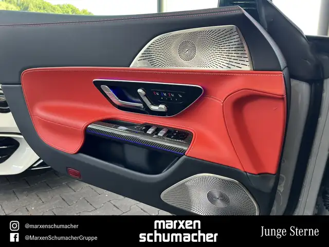 Mercedes-Benz SL view 14