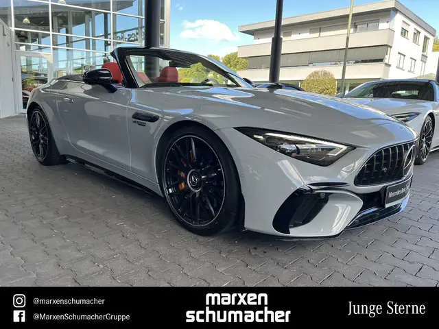 Mercedes-Benz SL view 10