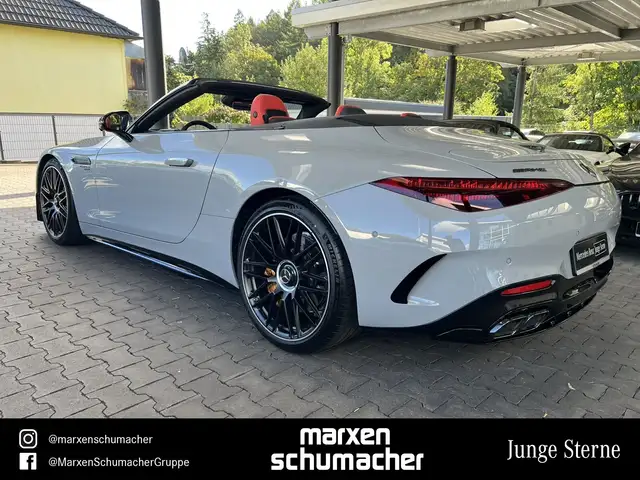 Mercedes-Benz SL view 12