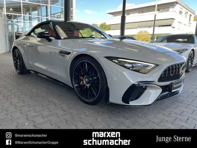 Mercedes-Benz SL view 3