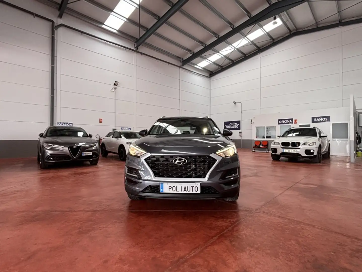 Hyundai TUCSON 1.6CRDI Essence 4x2 Gris - 1