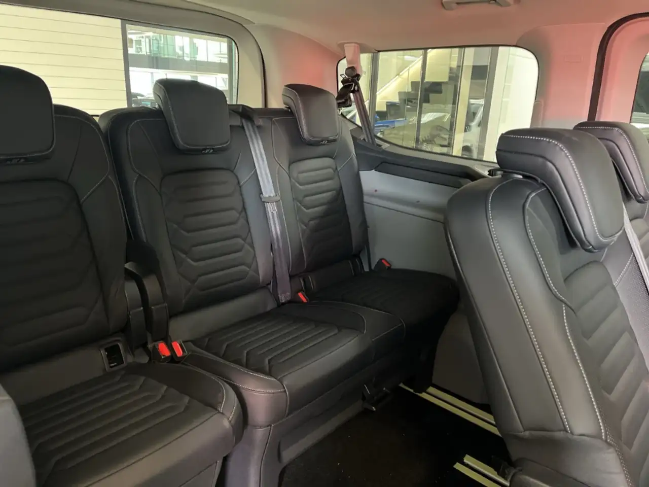 Ford Tourneo Custom 2026 — фото 13