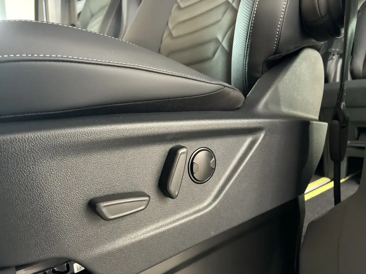 Ford Tourneo Custom 2026 — фото 10