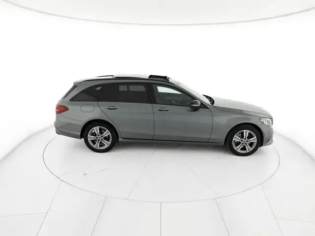 Mercedes-Benz C-Class view 5