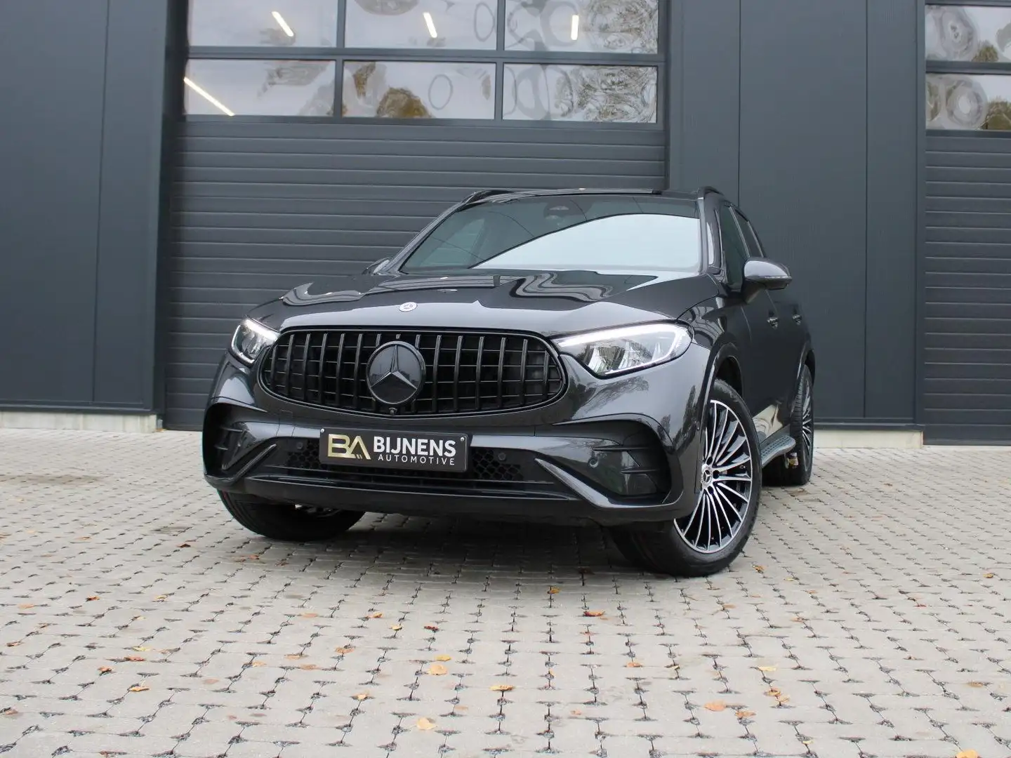 Mercedes-Benz GLC 400 GLC 400 e 4Matic 9G-TRONIC AMG Line Grau - 2