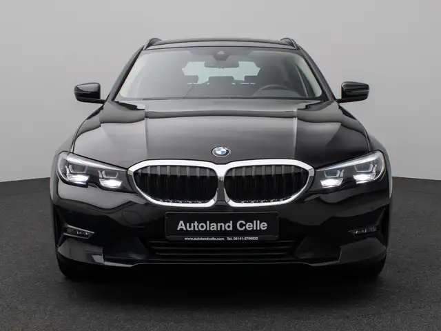 BMW 3 Series view 2