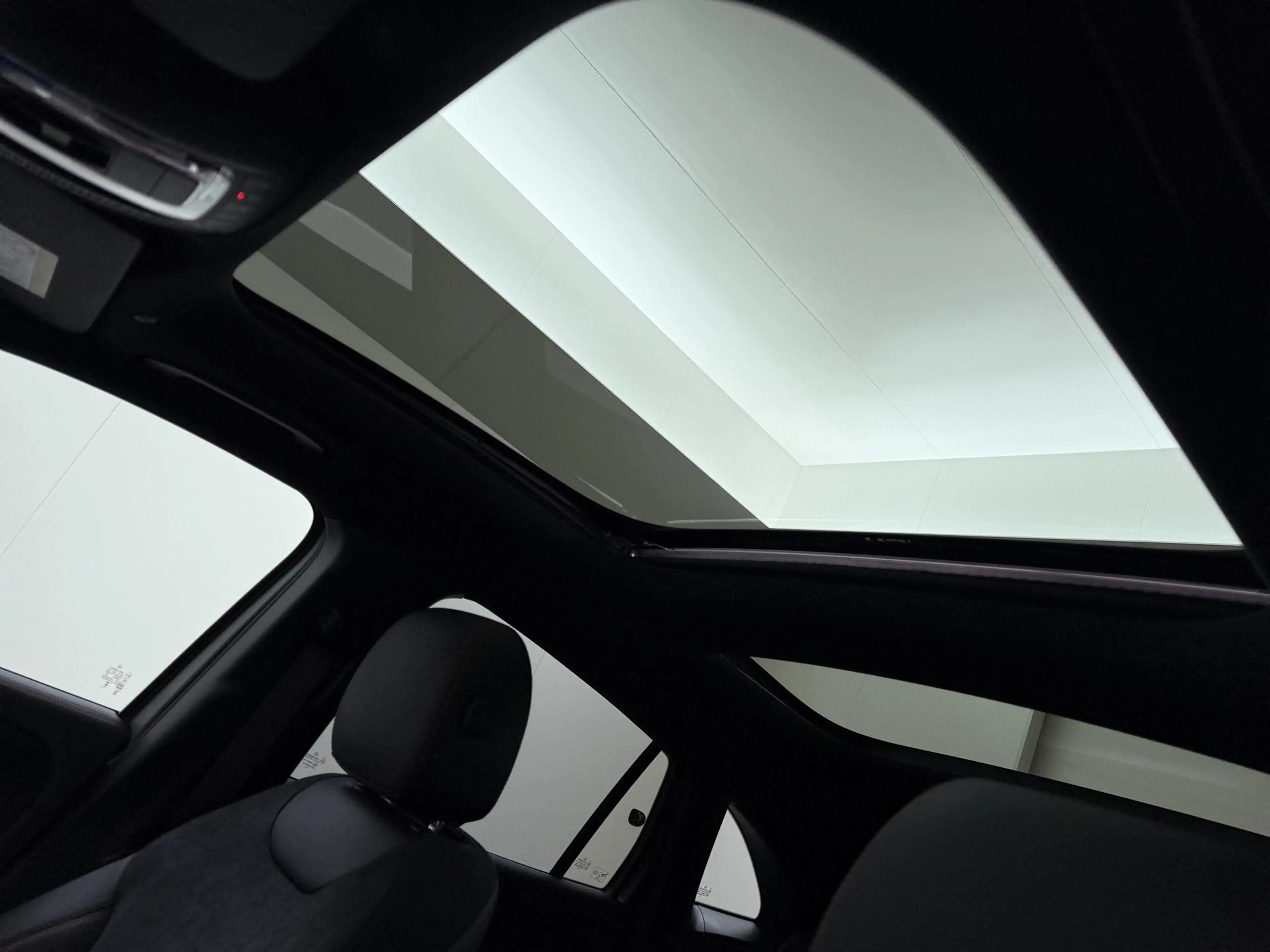 Mercedes-Benz GLA 250 GLA e Star Edition Panoramadak — photo 4