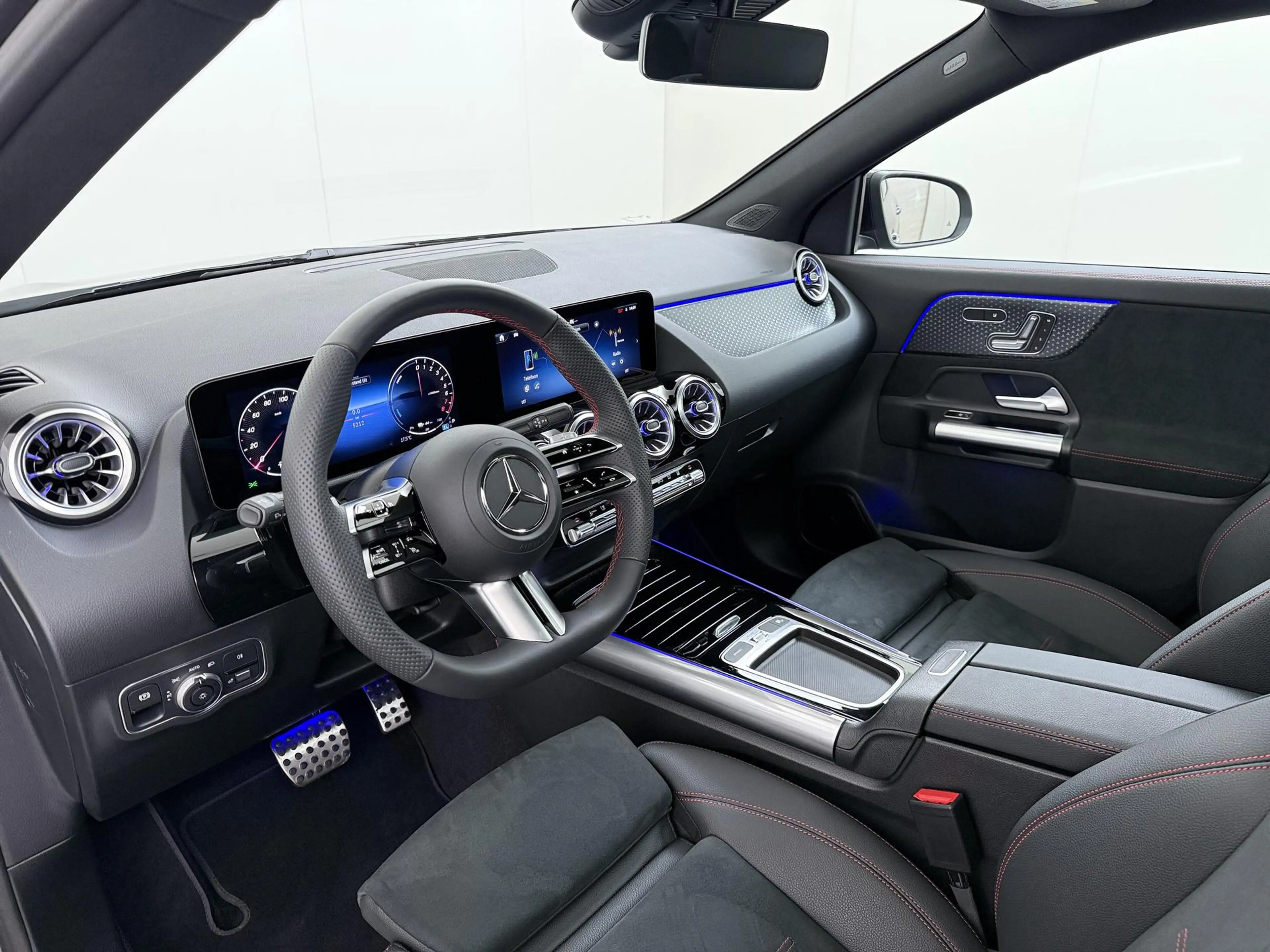 Mercedes-Benz GLA 250 GLA e Star Edition Panoramadak — photo 5