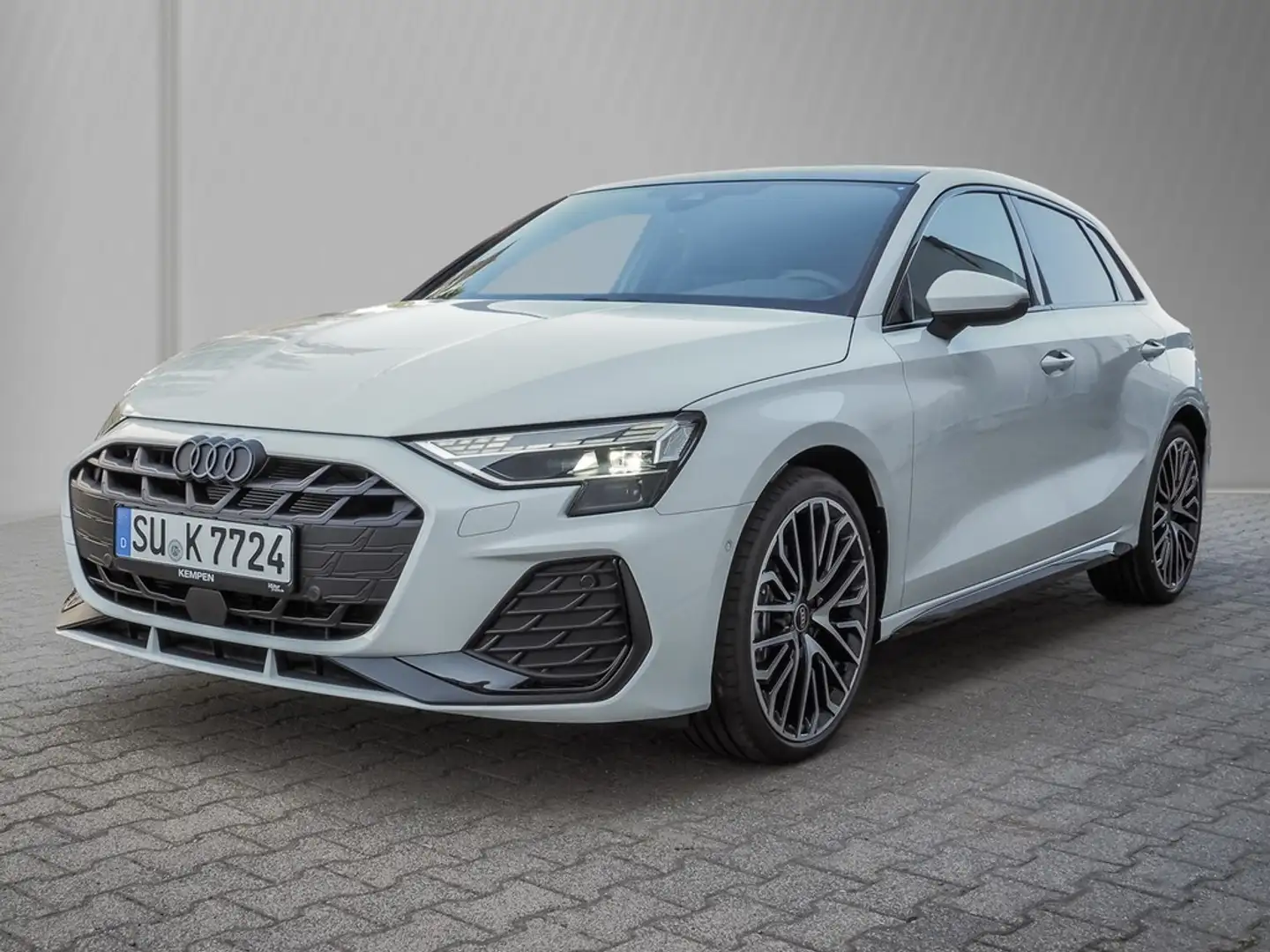 Audi A3 Sportback 35 TFSI UPE 55.540 S line MatrixAHK Weiß - 2