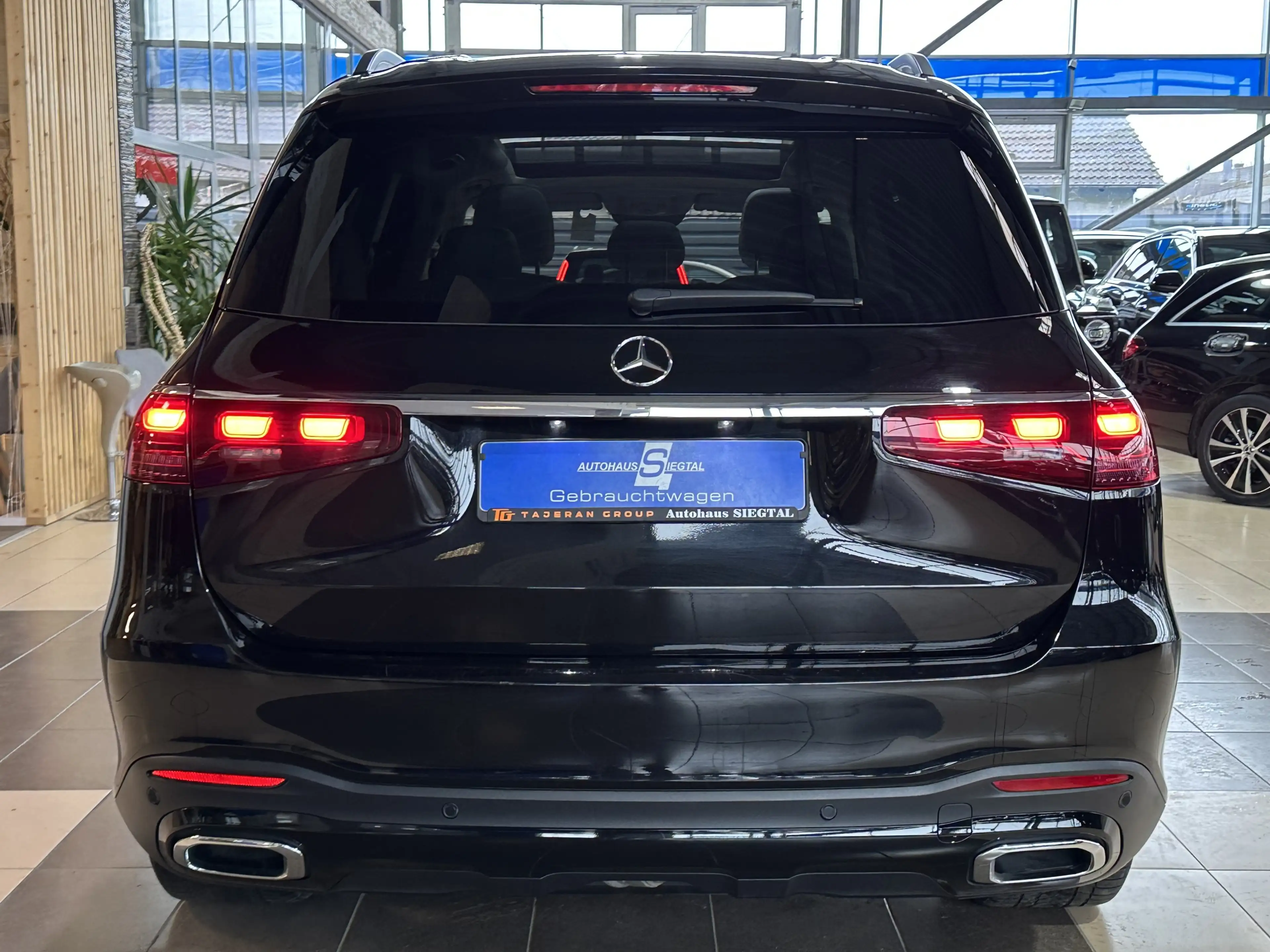 Mercedes-Benz GLS 450 AMG Line*7-Sitze*Pano*Burmester*AHK*HUD — photo 5