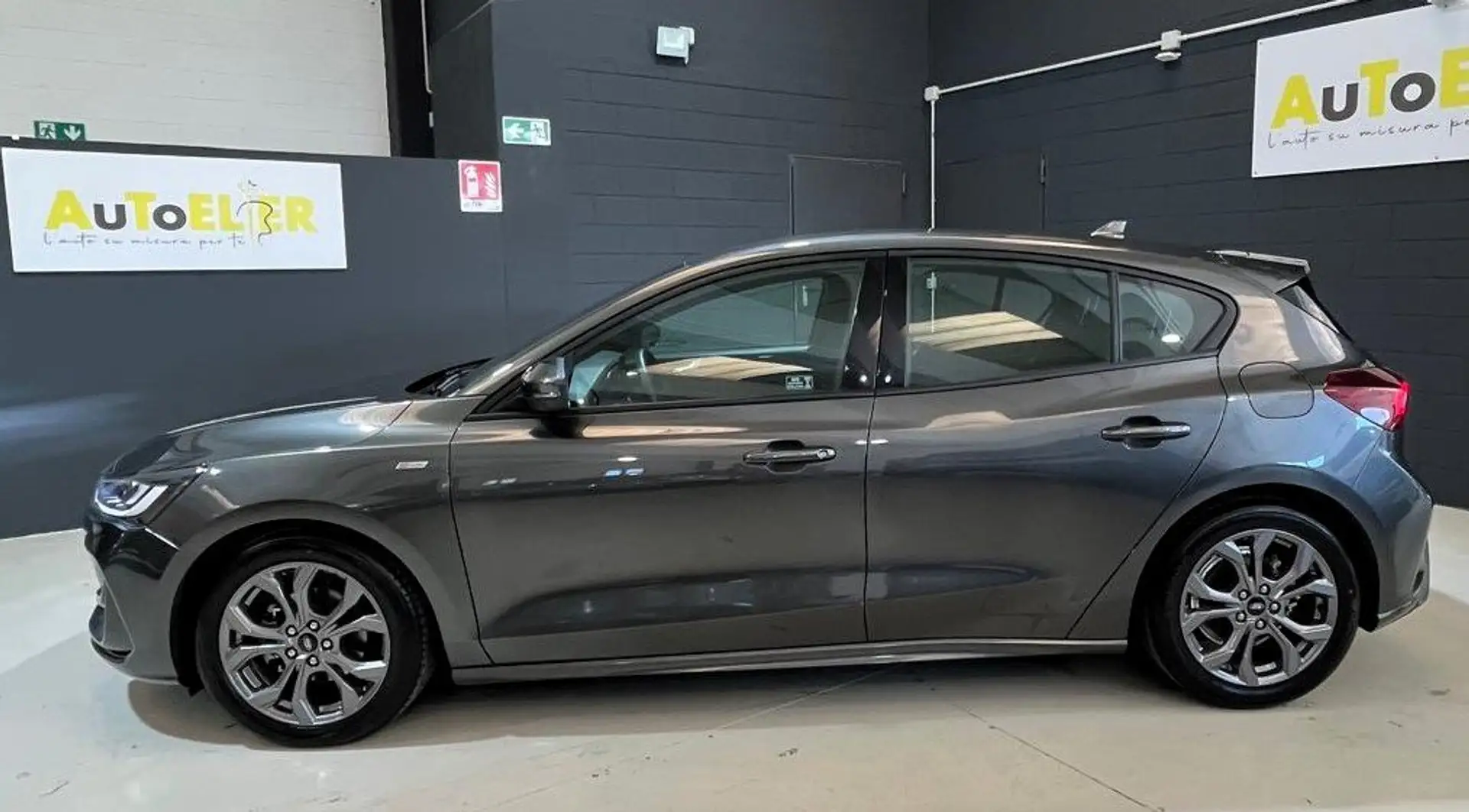 Ford Focus Focus 1.5 ecoblue ST-Line 120cv - 2