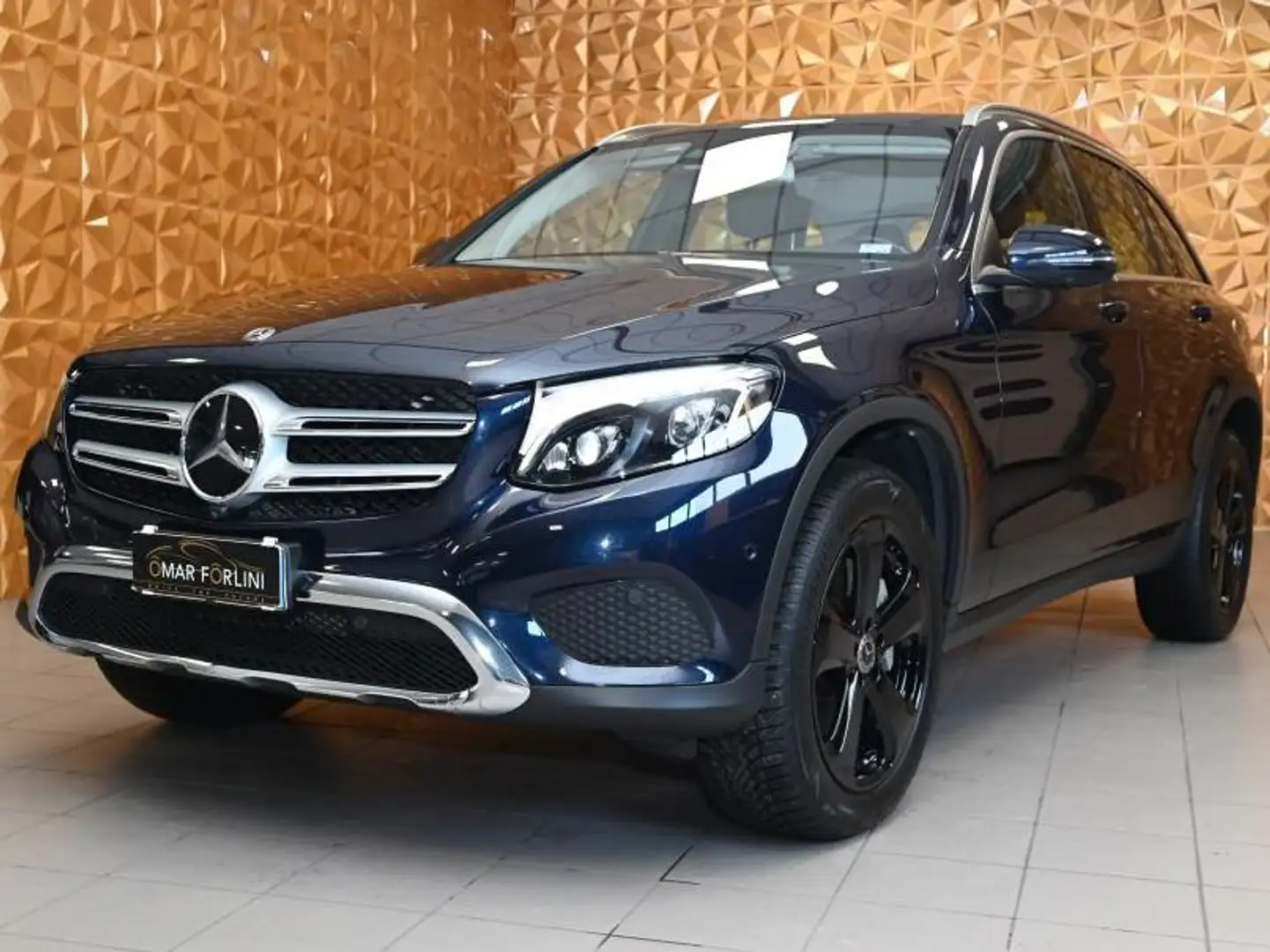 Mercedes-Benz GLC 350 E 4MATIC PREMIUM EXCLUSIVE TET.RADAR CAM360°FUL Modrá - 1