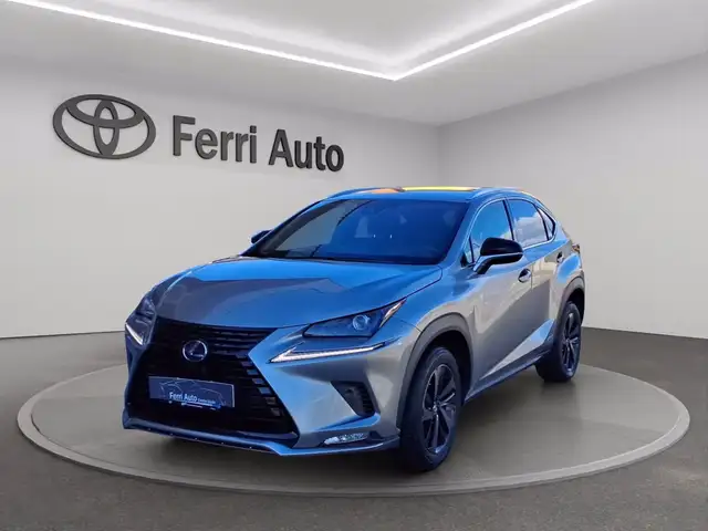 Lexus NX 300