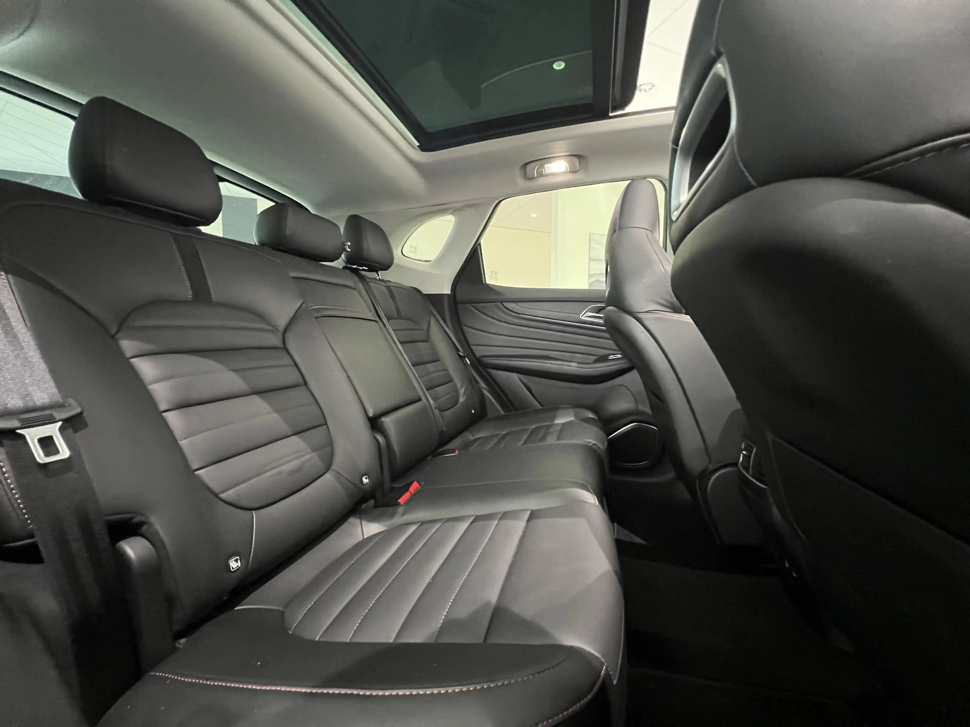 MG EHS 1.5 TGDI Luxury | Panoramadak | Leder | Navi | 360 — photo 7