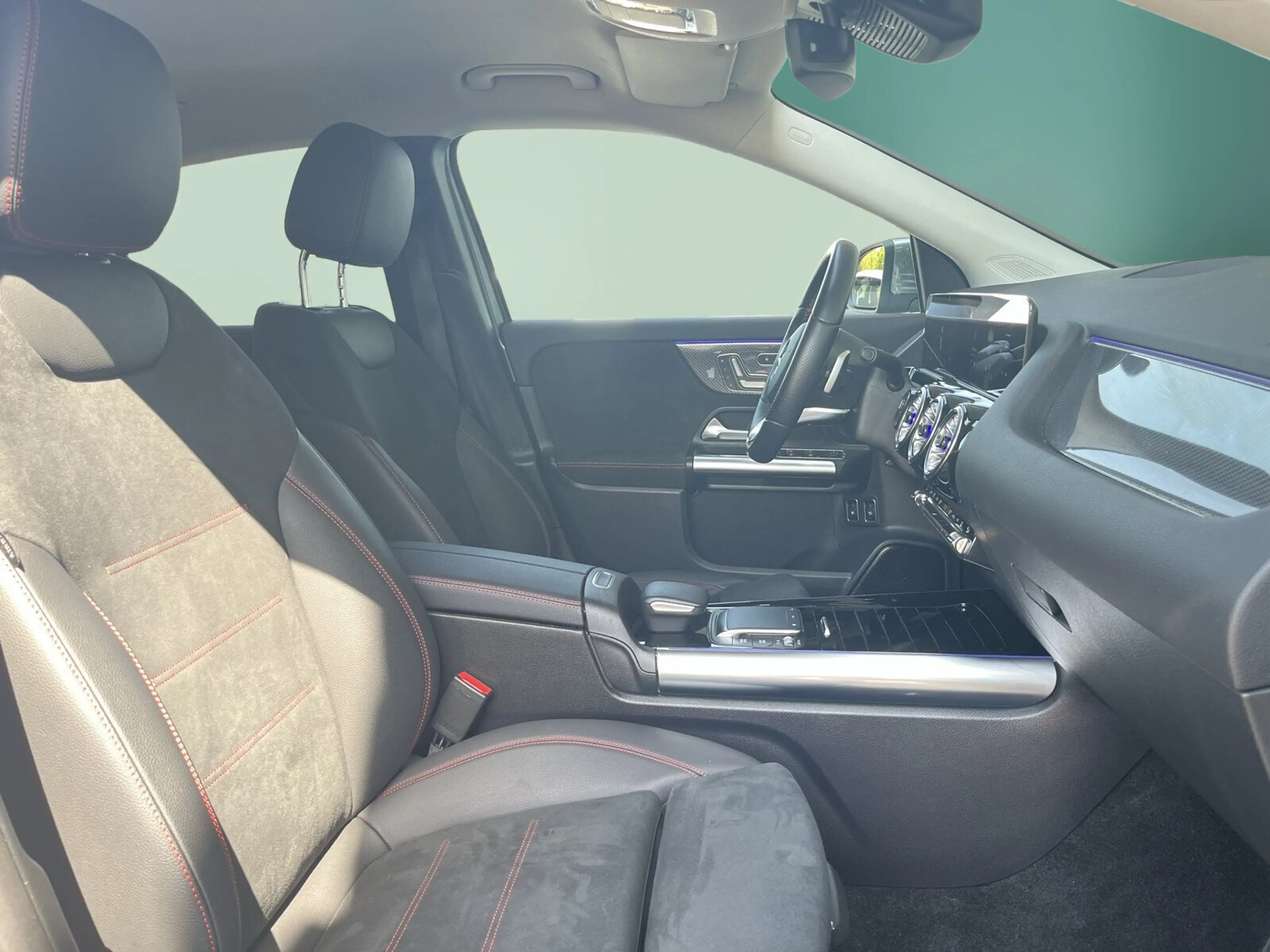 Mercedes-Benz GLA 250 GLA 250 e AMG*360*HUD*SHZ*MEMORY*LED AMG Line Navi — photo 13