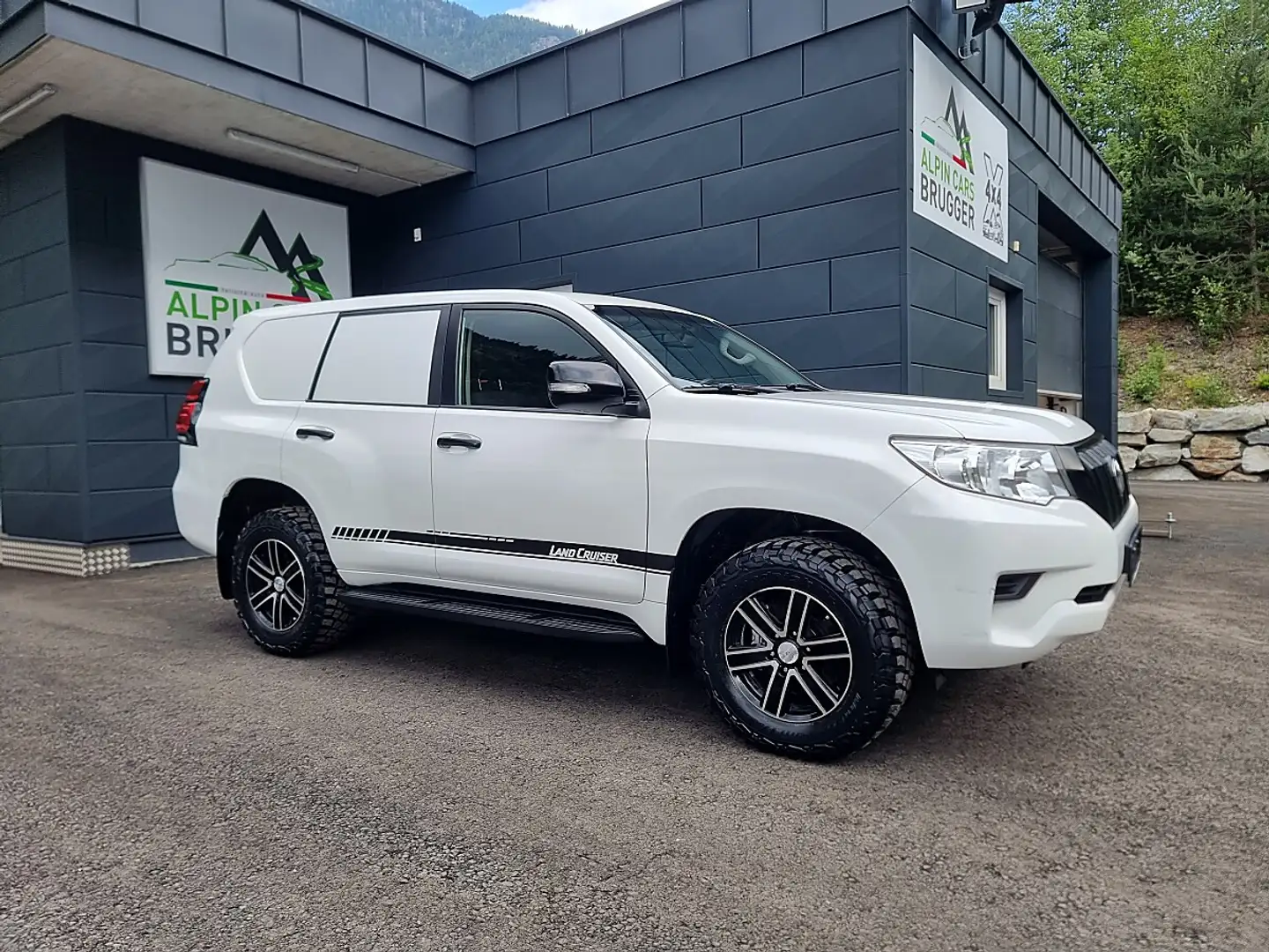 Toyota Land Cruiser Landcruiser 2,8 D-4D 4WD ++MWST++NETTO.37400€++ Weiß - 1