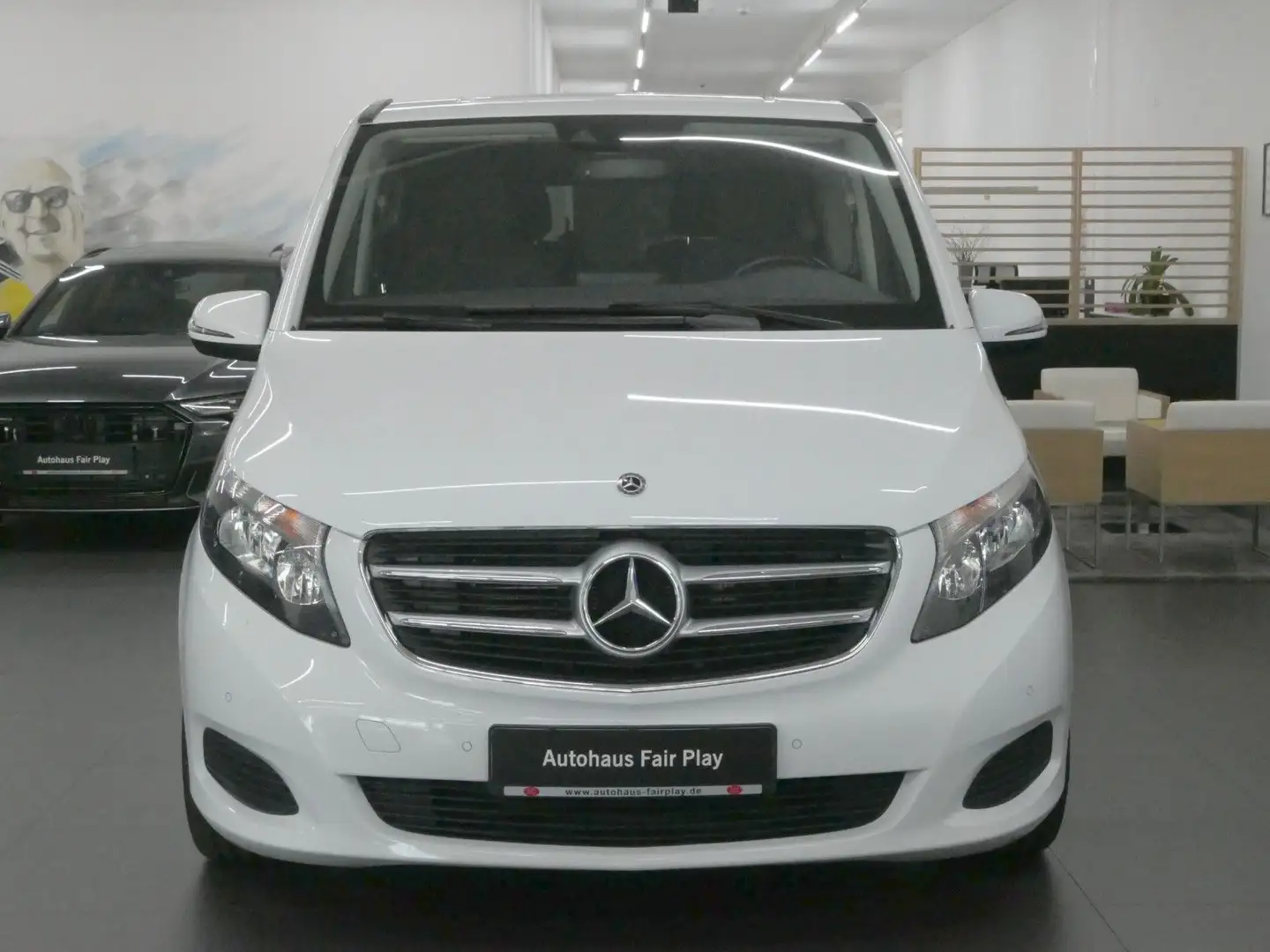 Mercedes-Benz V 220 d EDITION kompakt Bílá - 2