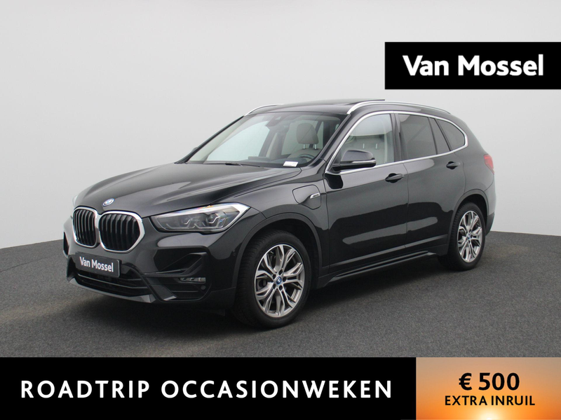 BMW X1 xDrive25e (162 kW) | PANORAMADAK | ACHTERUITRIJCAM