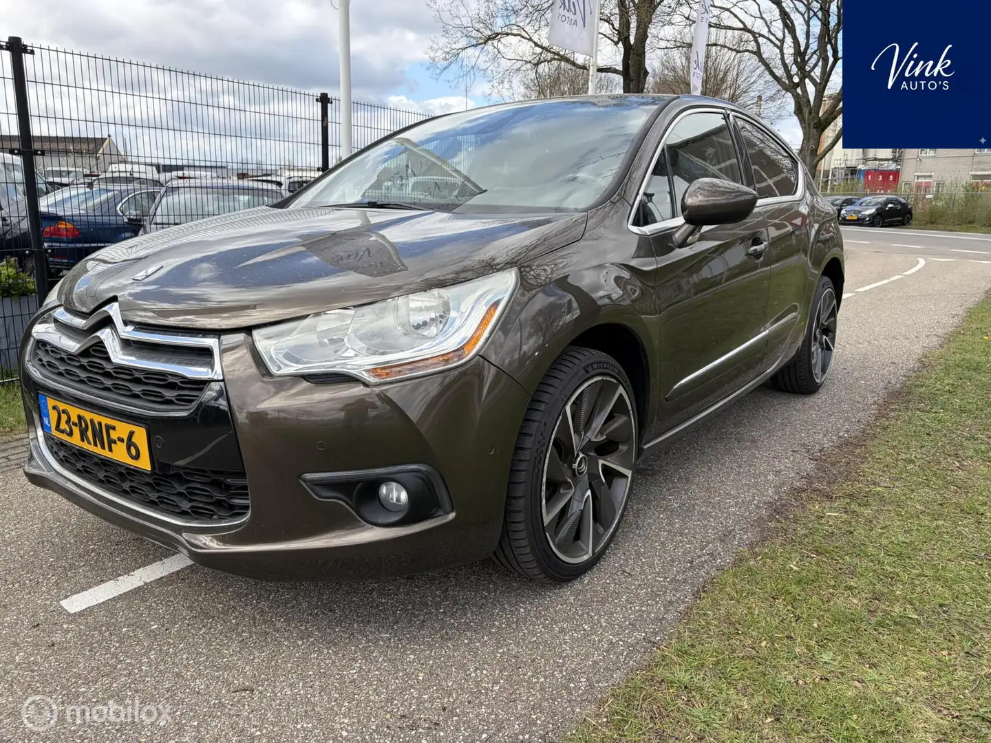 Citroen DS4 1.6 THP Sport Chic | Dealer onderhouden | Massage Braun - 1