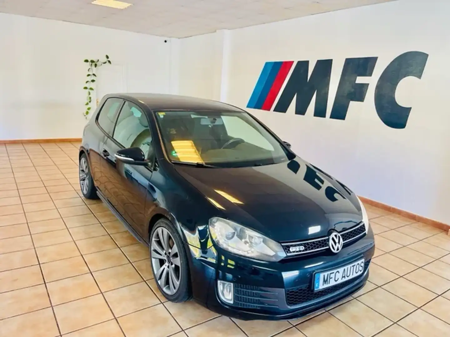 Volkswagen Golf 2.0TDI CR GTD Noir - 1