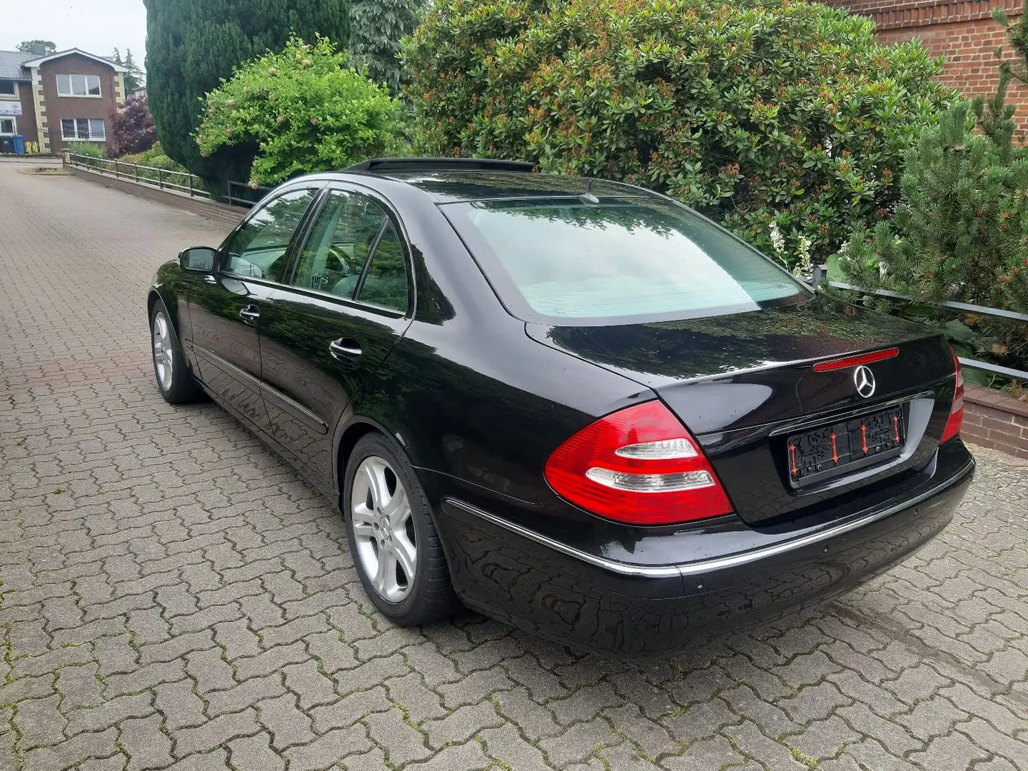 Mercedes-Benz E 420 CDI ELEGANCE Zwart - 2