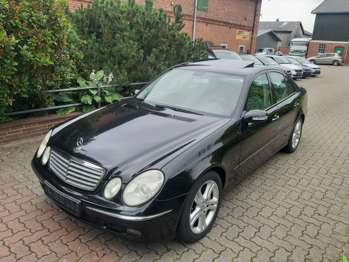 Mercedes-Benz E 420 CDI ELEGANCE Zwart - 1