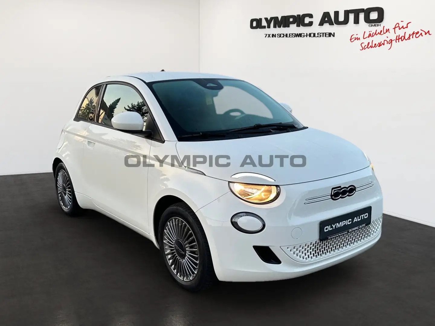 Fiat 500e 42 kWh  CARPLAY KEYLESS KLIMAAT NAVIGATION Weiß - 2