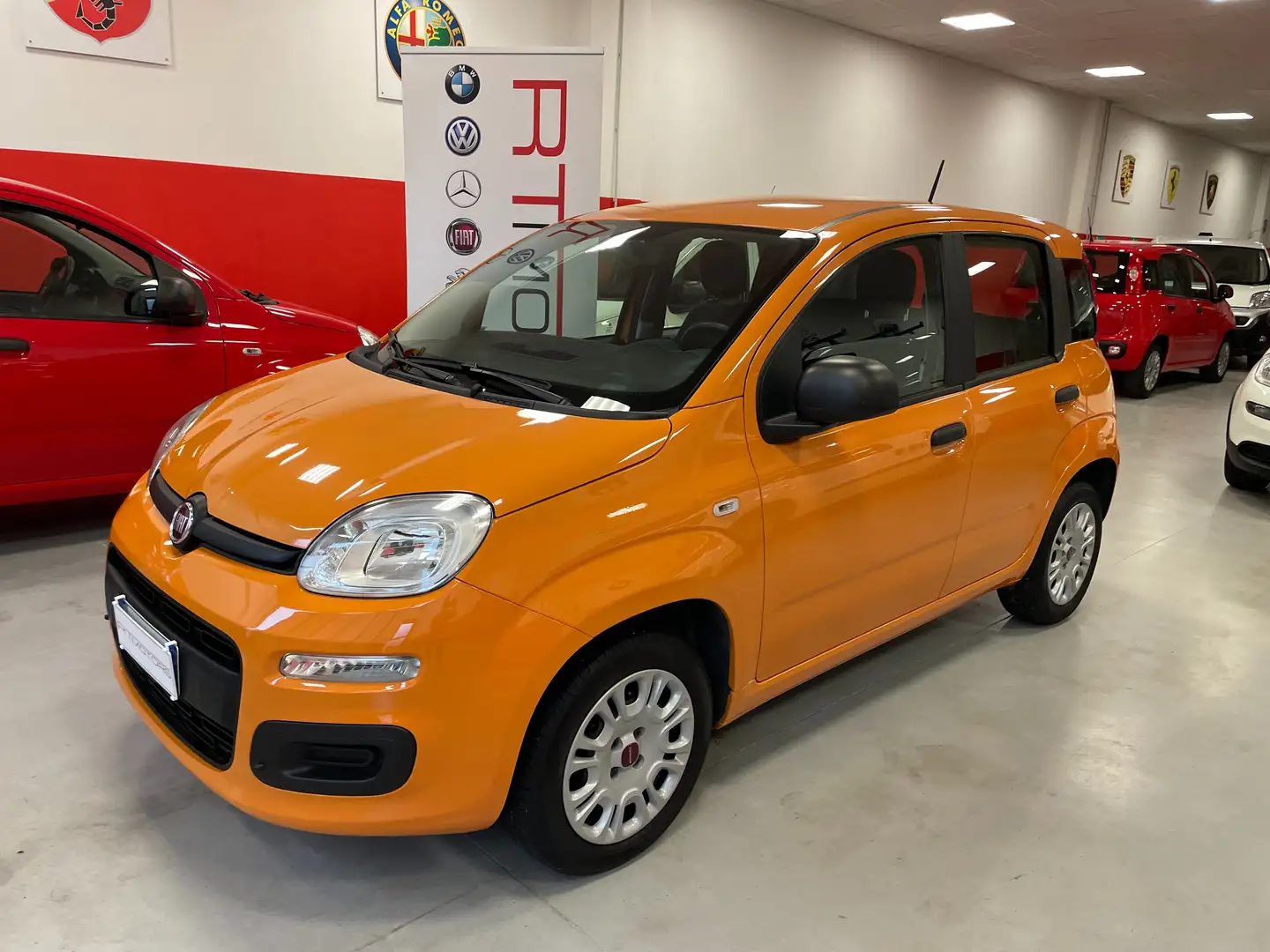 Fiat Panda 1.2 Easy 69 cv Arancione - 2
